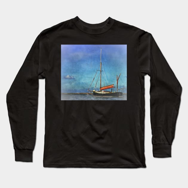Thames Sailing Barge Heading Home Long Sleeve T-Shirt by IanWL